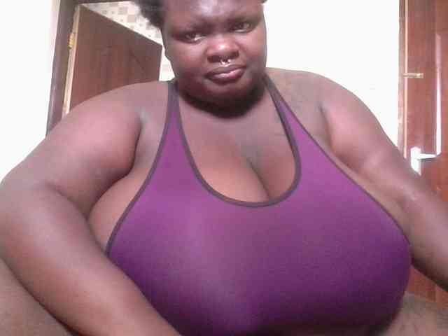 bigtittymama45 webcam