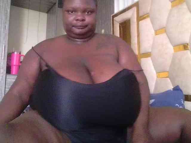 bigtittymama45 webcam