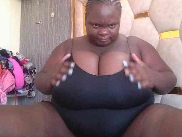 bigtittymama45 webcam