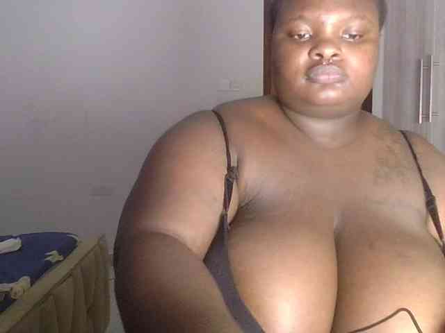 bigtittymama45 webcam