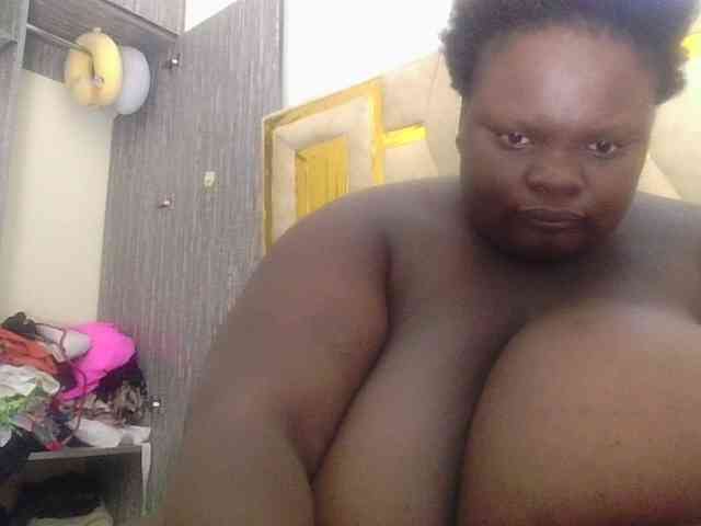 bigtittymama45 webcam