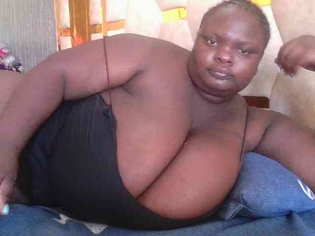 bigtittymama45 webcam