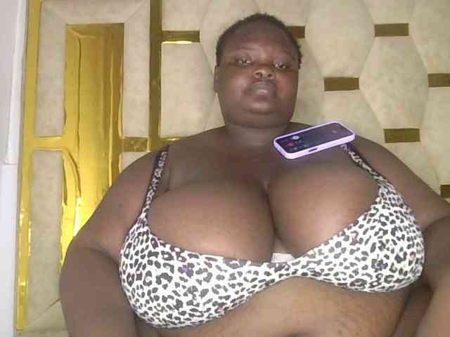 bigtittymama45 webcam