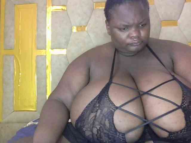 bigtittymama45 webcam