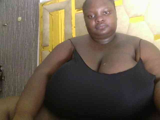 bigtittymama45 webcam