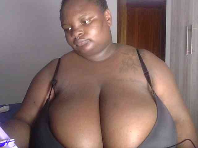 bigtittymama45 webcam