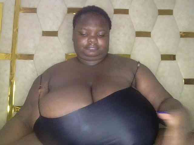 bigtittymama45 webcam