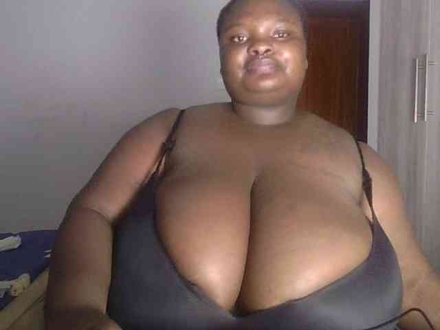 bigtittymama45 webcam