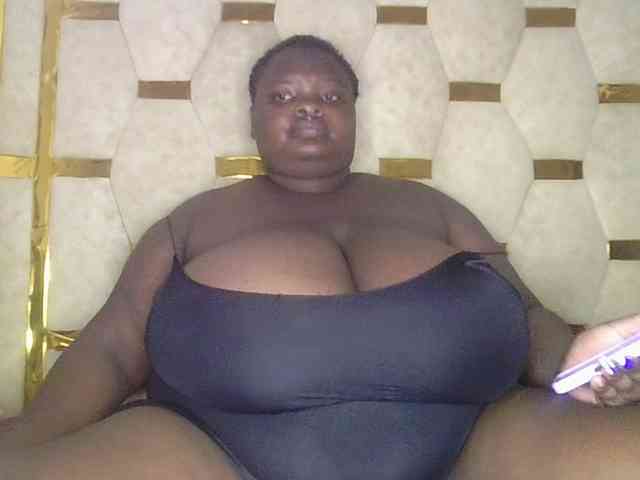 bigtittymama45 webcam