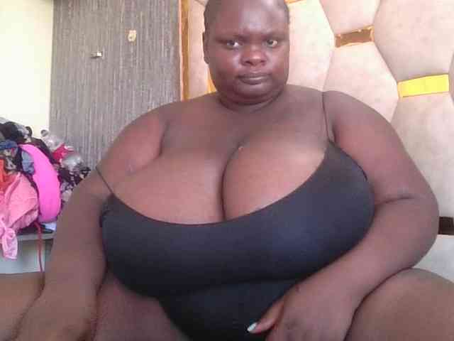 bigtittymama45 webcam