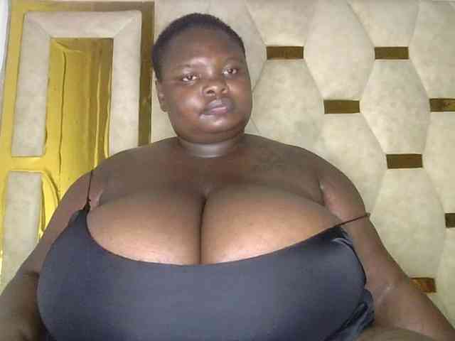 bigtittymama45 webcam