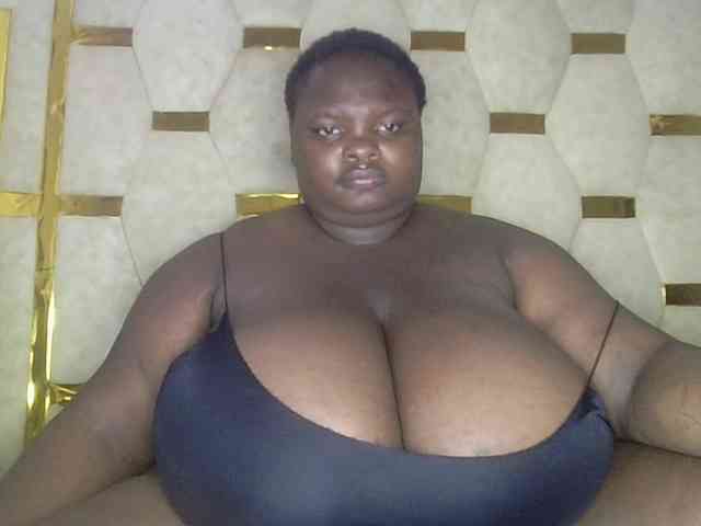 bigtittymama45 webcam