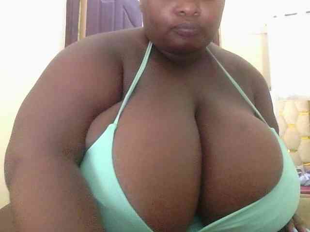 bigtittymama45 webcam