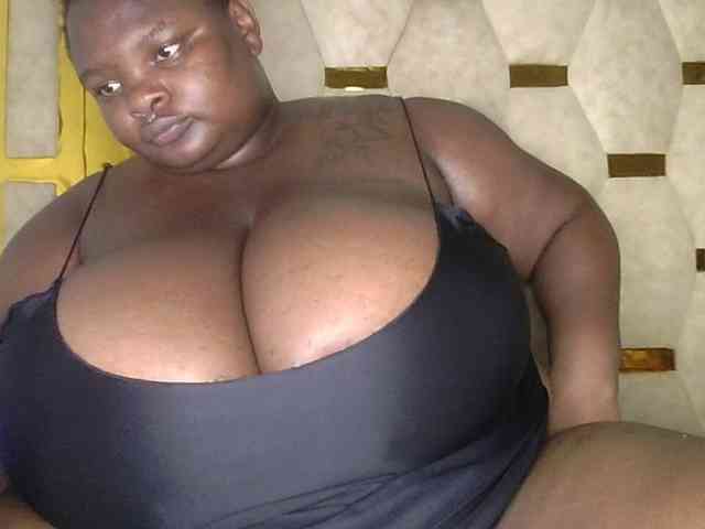 bigtittymama45 webcam