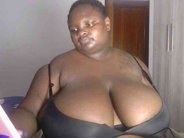 bigtittymama45 webcam