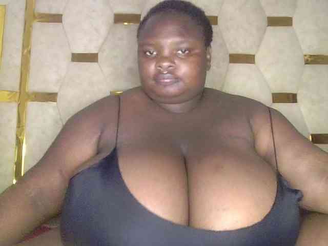 bigtittymama45 webcam