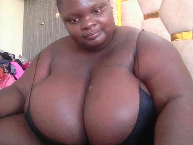 bigtittymama45 webcam