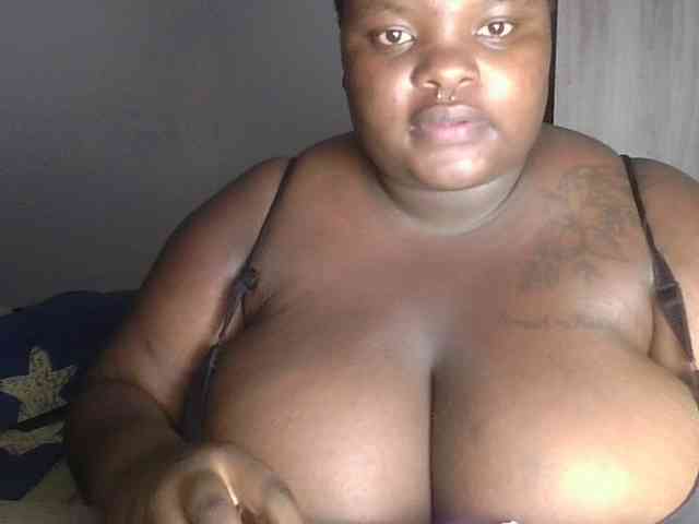 bigtittymama45 webcam