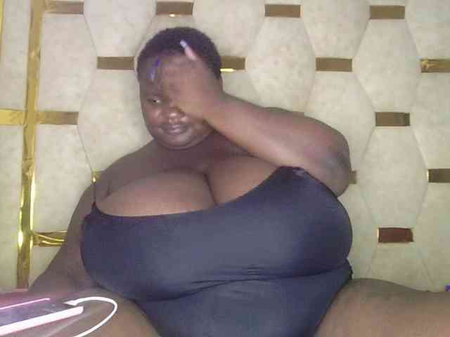 bigtittymama45 webcam