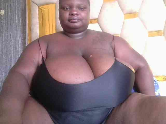 bigtittymama45 webcam