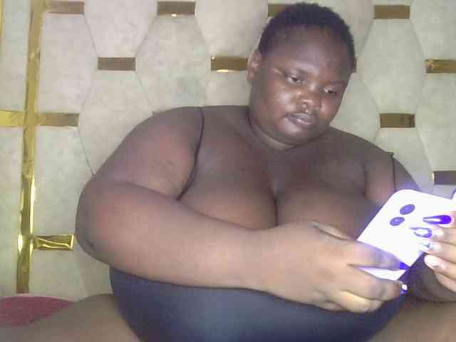 bigtittymama45 webcam