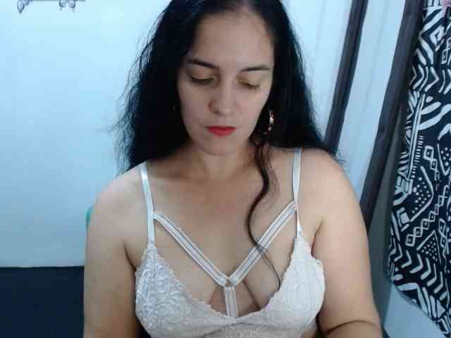 felinas69 webcam