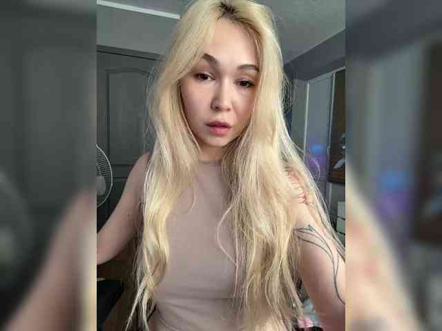 nude striptease ITayaa