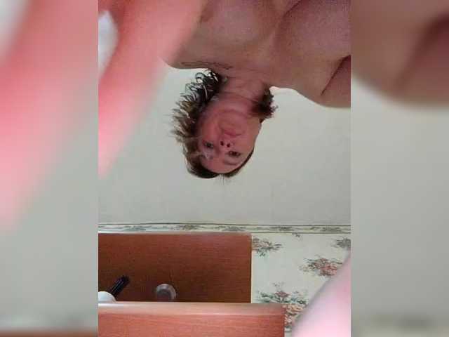 Alisa-33's BongaCams show and profile