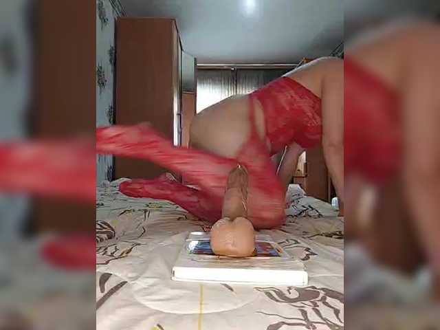 Alisa-33's BongaCams show and profile