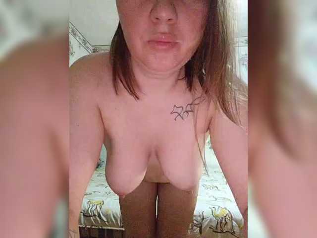 Alisa-33's BongaCams show and profile