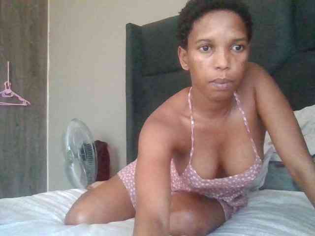 cutesissyCool Live Webcam on BongaCams cutesissyCool Live Webcam on BongaCams