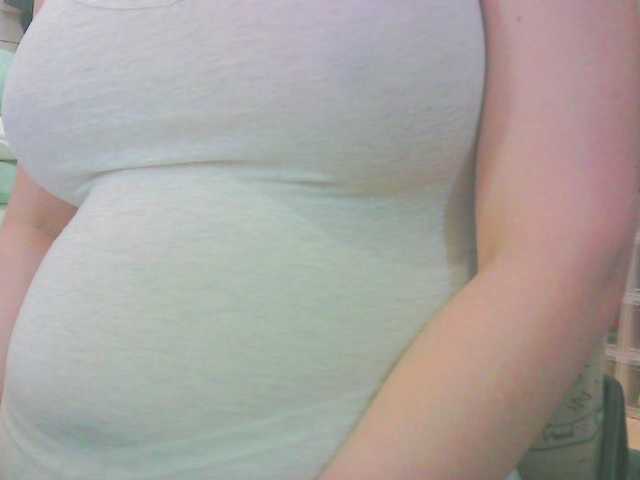 KeepmepregO from BongaCams