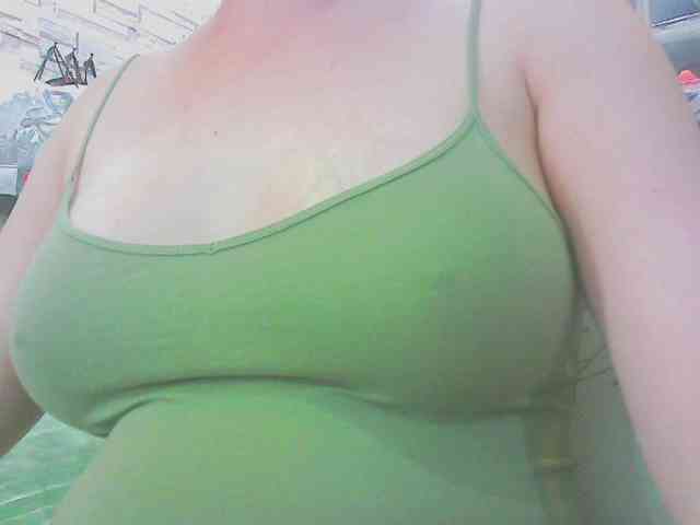 KeepmepregO Live Webcam on BongaCams