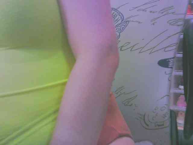 keepmepregO webcam