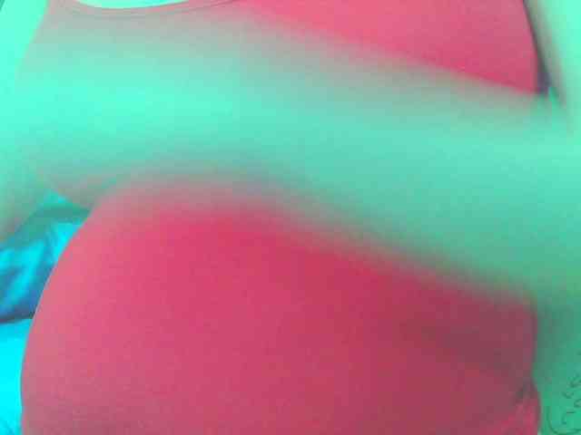 KeepmepregO Live Webcam on BongaCams