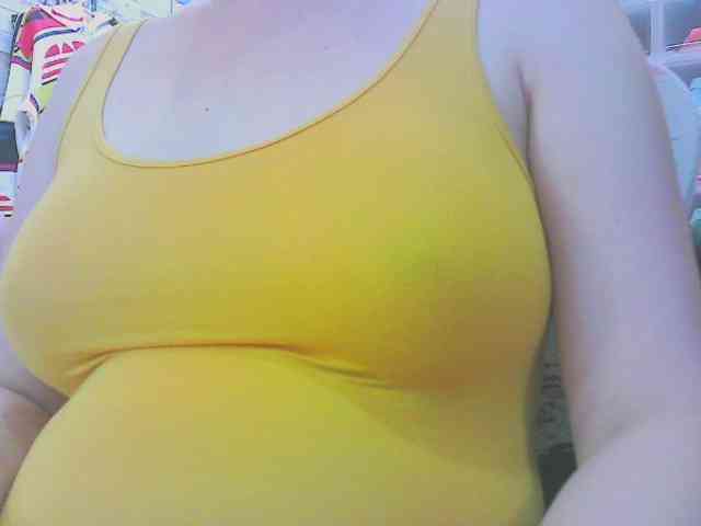 KeepmepregO Live Webcam on BongaCams