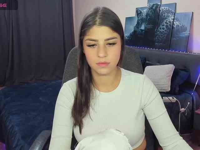 MarySummer webcam