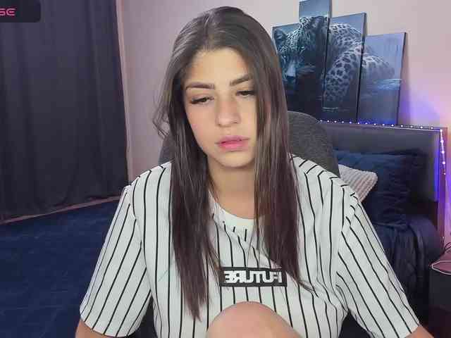 MarySummer webcam