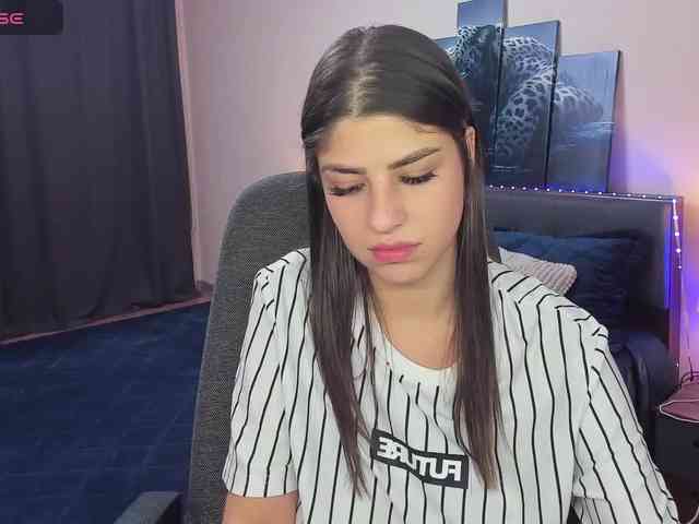 MarySummer webcam