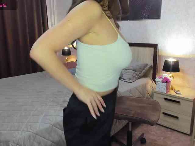 MarySummer webcam