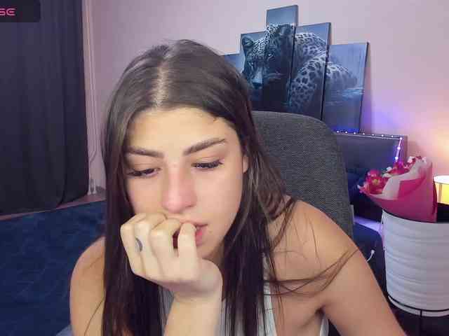 MarySummer webcam