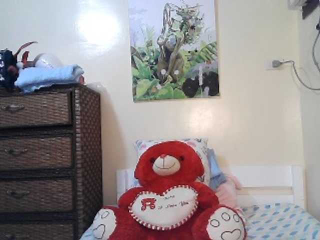 lilymaepinay's BongaCams show and profile