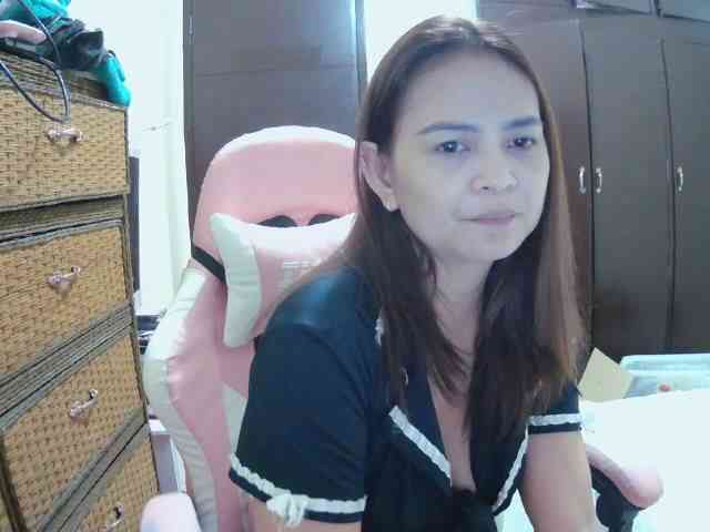 lilymaepinay webcam