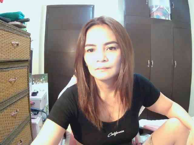 lilymaepinay webcam