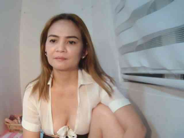 lilymaepinay webcam