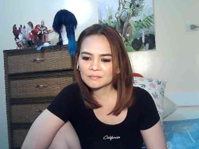 lilymaepinay webcam