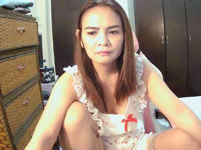 lilymaepinay webcam
