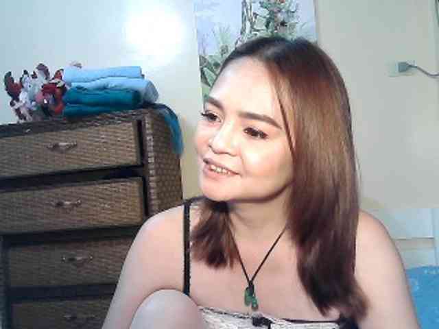 lilymaepinay webcam