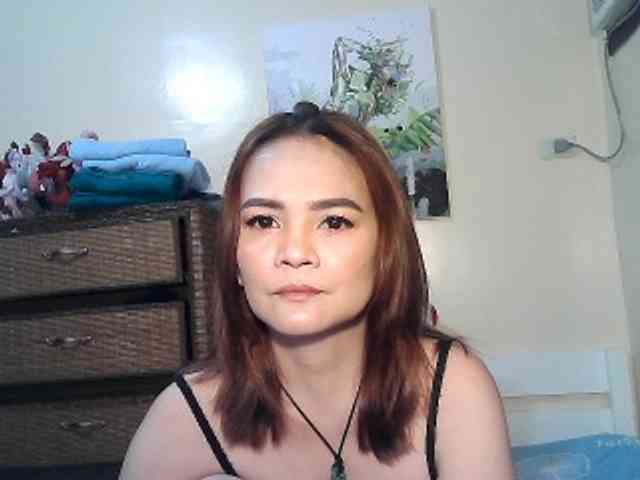 lilymaepinay webcam