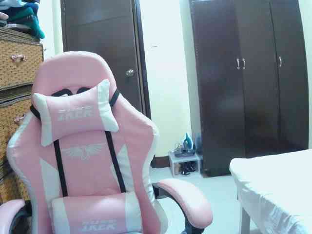 lilymaepinay webcam